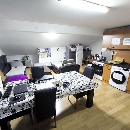 Historia Hostel Skopje Buitenkant foto